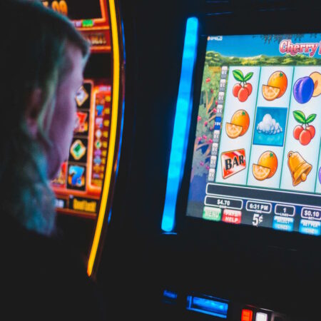 Einzahlungslimits im Glücksspiel: Experte fordert geringeren Maximalbetrag pro Monat